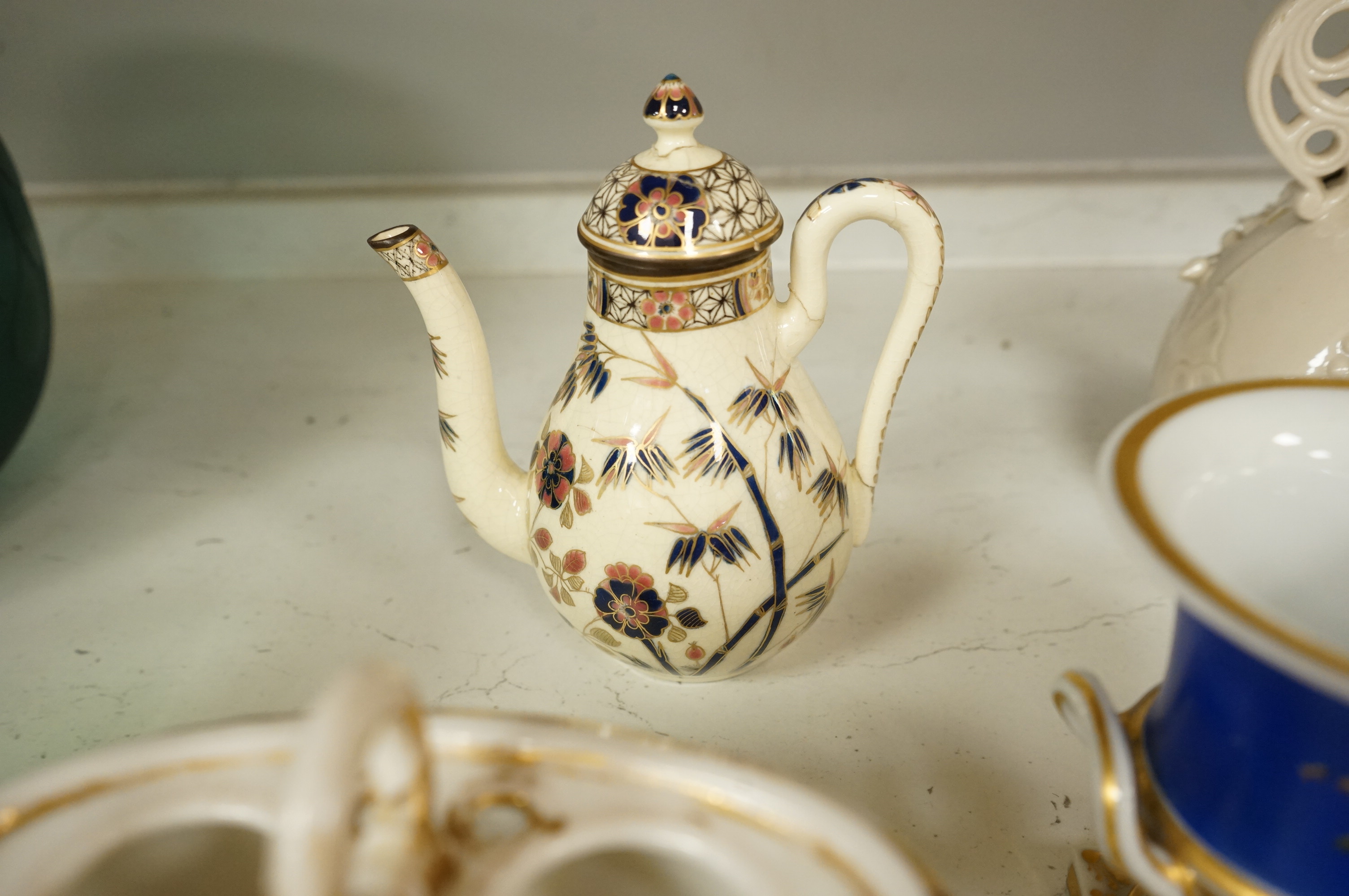 Mixed 19th and 20th English ceramics including Derby, Newhall and Chamberlains Worcester, largest 23cm high